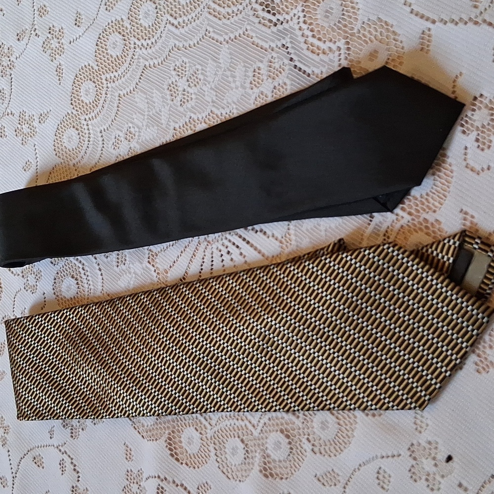 Tesoro Rosso & Murano  Silk  Ties